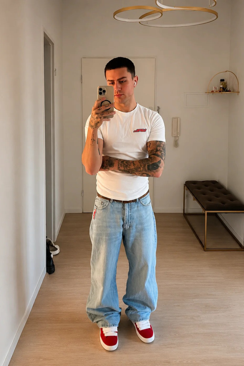 BASIC Essentail Slim Tee White